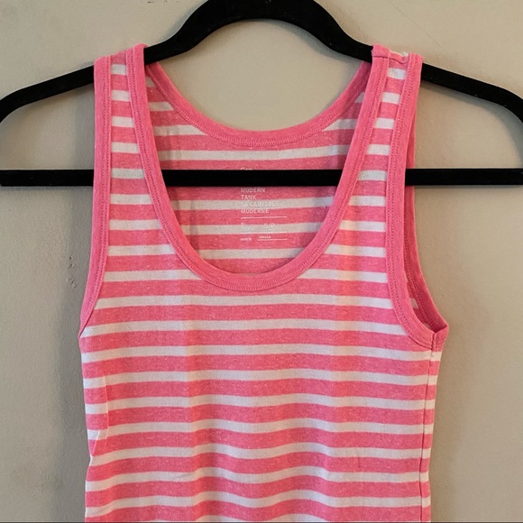 Gap pink stripe scoopneck tank top - Picture 3 of 7